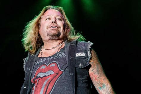 vince neil recovery