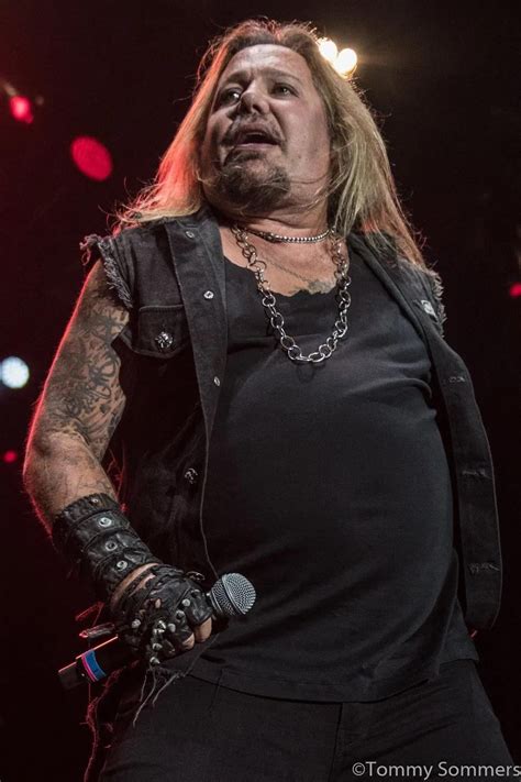 vince neil recovery